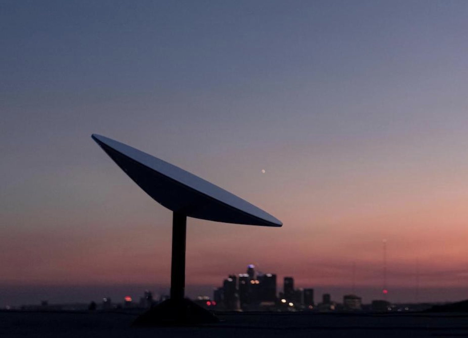 “Starlink”: Chile contará con los con servicios de internet satelital